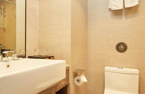 Pudong Hotel | Home Inn Plus (Shanghai Pudong Airport)