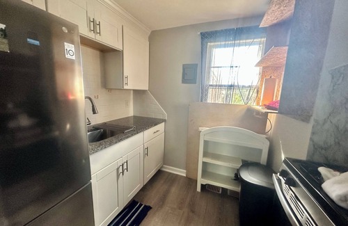 Malden Apartment | Home near Airport & City
