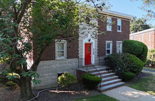 Malden Apartment | Home near Airport & City