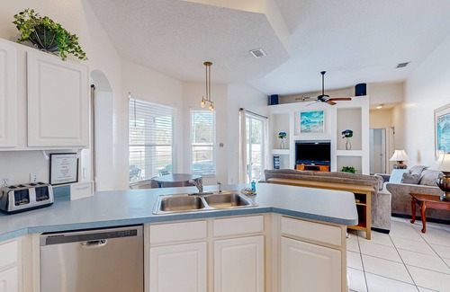Westridge House | Home near Disney/golf with screened pool, spa, pool table, foosball, AC, & W/D