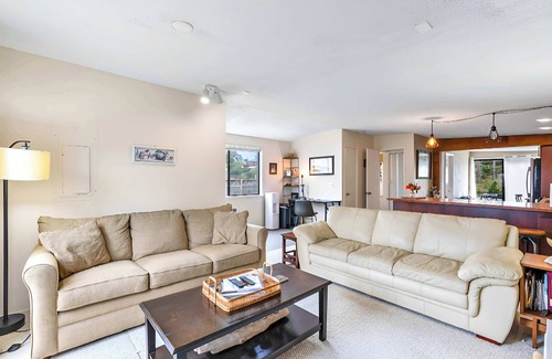 Birch Bay House | Home on creek near Birch Bay State Park