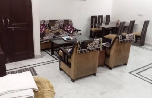 South Extension Bed & Breakfast | Home Stay Bed And Break Fast