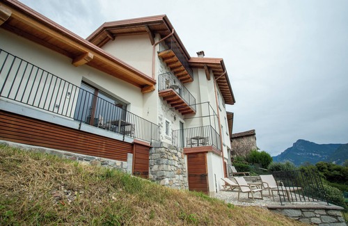 Bagolino Apartment | Home Suite of the Barsèla