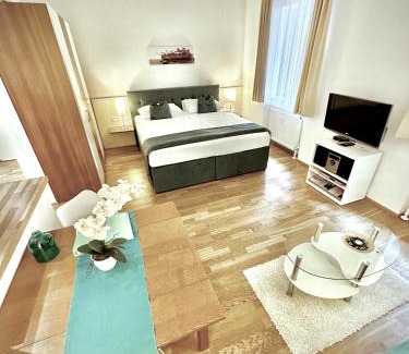 Landstrasse Apartment | Home Sweet Apartments - A cozy welcome