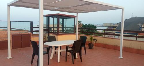 Sant'Anna Apartment | Home Tropicana