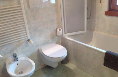 Laives Apartment | Home White