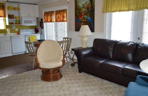 Goodland House | Home With Cottage Feel Offering Golf Cart, Kayaks, Bikes, Fishing