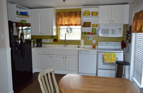 Goodland House | Home With Cottage Feel Offering Golf Cart, Kayaks, Bikes, Fishing