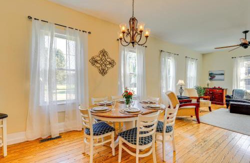 Willis Wharf House | Home with Fire Pit Less Than 1 Mi to Willis Wharf Boat Ramp!