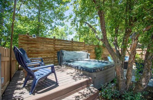 Southside House | Home with Hot Tub, Steps to Dtwn Flagstaff and NAU!