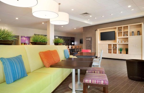 Paw Creek Hotel | Home2 Suites by Hilton Charlotte Airport