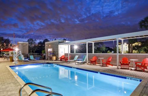 Terrace Park Hotel | Home2 Suites By Hilton Tampa USF Near Busch Gardens