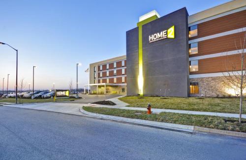 Waldron Hotel | Home2 Suites by Hilton KCI Airport