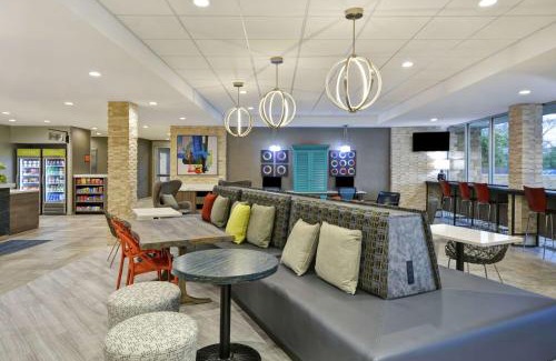 Westchase Hotel | Home2 Suites Houston Westchase