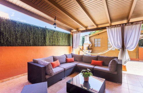 Radazul Apartment | Home2Book Fantastic 160m2 Terrace Flat & BBQ