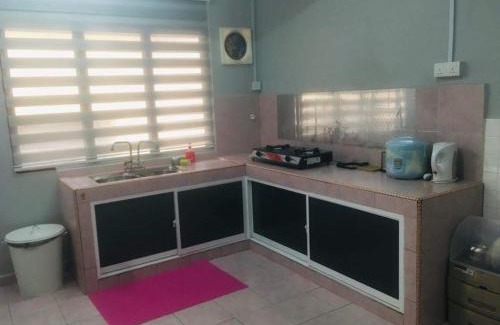 Ayer Keroh House | Home2Stay Damia @ Bukit Katil