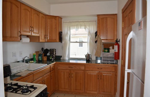 Dearborn House | HomeAway Residential Apartment