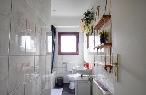 Altendorf Apartment | HOMEFY FAMILY APARTMENT - 4 people - free parking - 2x SmartTVs