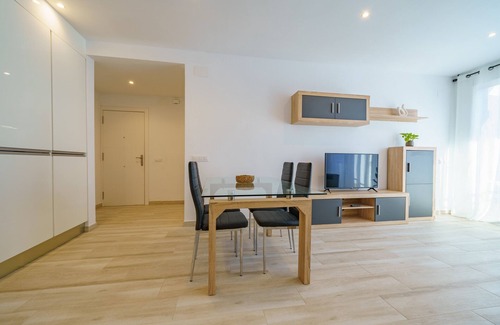 Pineda de Mar Apartment | HomeHolidaysRentals Music - Costa Barcelona