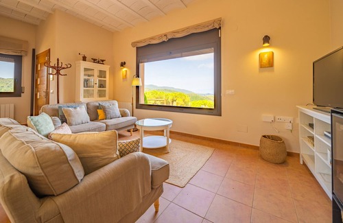 Collsacreu Villa | HomeHolidaysRentals Paz - Costa Barcelona