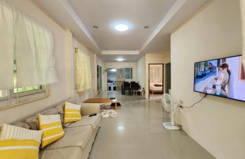 Sattahip House | HOMEis Villa Sattahip