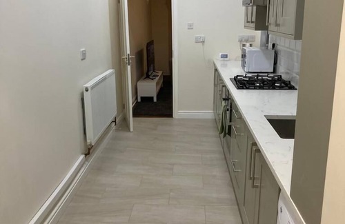Seisdon House | Homely 3-bed house in Bham 15 min from City Centre