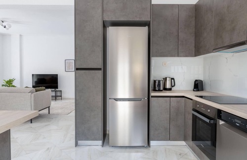 Marousi Apartment | Homely 3BR Apartment in Marousi