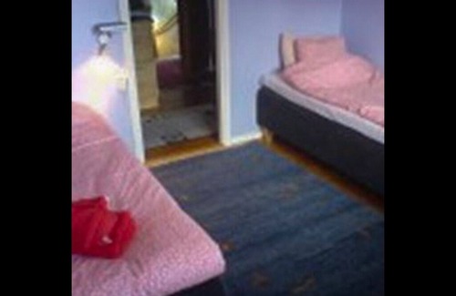 Vaxjo Bed & Breakfast | Homely and cozy rooms at Bed & Breakfast in quiet and charming neighborhood