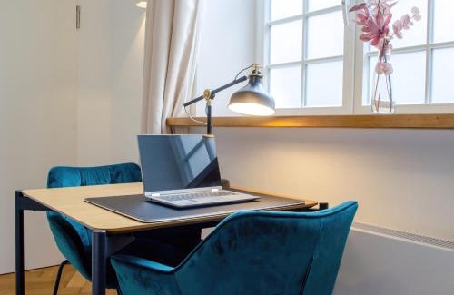 Obergiesing Apartment | HOMELY STAY Studio 4 - Chic Self-Check-In Room for Short Stays - 15 min from Oktoberfest