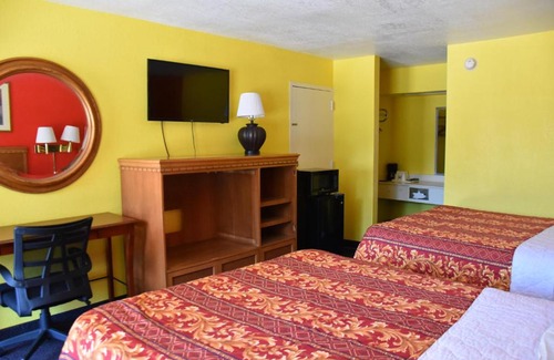 Jacksonville Hotel | Homeplace Inn