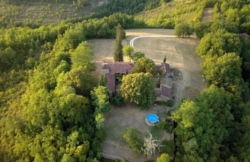 Blanquefort-sur-Briolance Villa | Homerez - Villa in Blanquefort-sur-Briolance