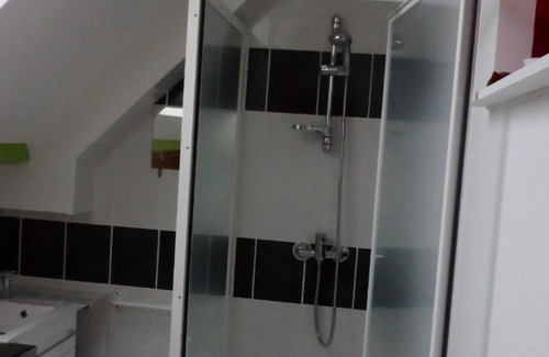 Saint-Barthelemy-d'Anjou Apartment | Homerez - Nice studio for 2 ppl. at Saint-Barthélemy-d'Anjou