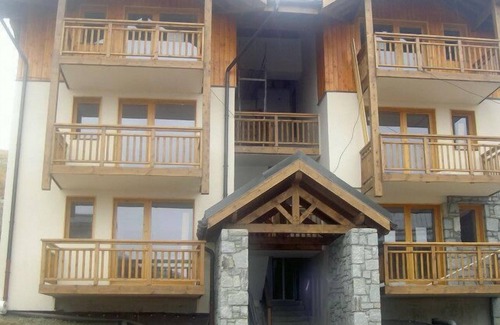 Montgellafrey Apartment | Homerez - Apt. mountain view Saint-François