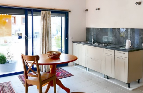 Saint-Quentin-la-Poterie Apartment | Homerez - Apartment in Saint-Quentin-la-Poterie.