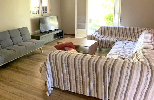 Cilaos House | Homerez - Amazing house for 23 ppl. with garden and terrace at Cilaos