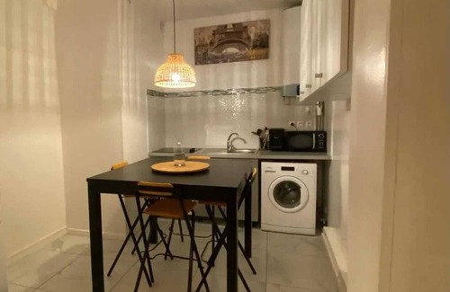 Bagnolet Apartment | Homerez - Apartment in Bagnolet