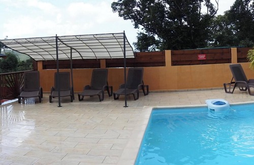 Cafeiere Apartment | Homerez - Apartment in Deshaies