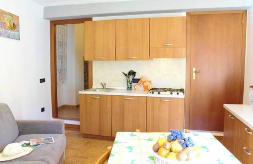 Prabione Apartment | Homerez - Apartment in Prabione, parking