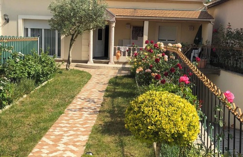 Sannois Apartment | Homerez - Apartment in Sannois