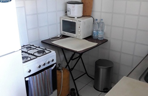 Saint-Denis Apartment | Homerez - Apartment Saint-Denis, parking.