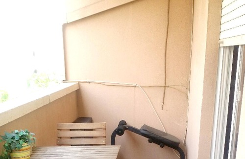 Benimaclet Apartment | Homerez - Appartement 1 km away from the beach for 4 ppl. with shared pool