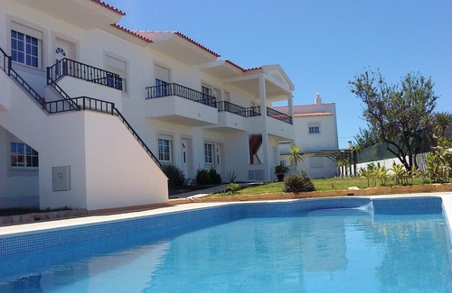 Pata de Baixo Apartment | Homerez - Apt. Albufeira with Pool