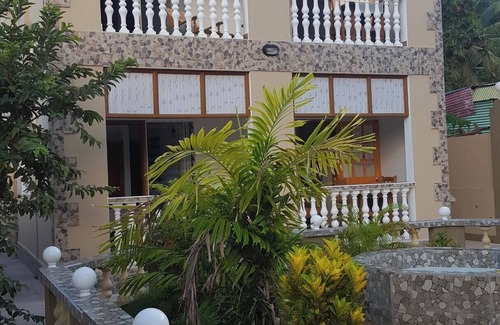 Baie Ste Anne Apartment | Homerez - Apt. Baie Sainte Anne