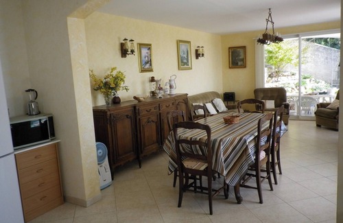Cavalaire-sur-Mer Apartment | Homerez - Apt. Cavalaire-sur-Mer