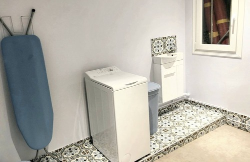 Saint-Germain-en-Laye Apartment | Homerez - Beautiful studio for 2 ppl. at Saint-Germain-en-Laye