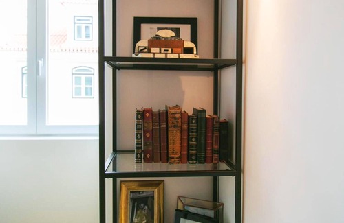 Chiado Apartment | Homerez - Beautiful appartement 10 km away from the beach for 4 ppl. at Lisboa