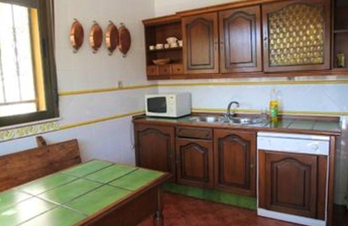 Ivanrey House | Homerez - Big house for 12 ppl. with garden and terrace at Ivanrey
