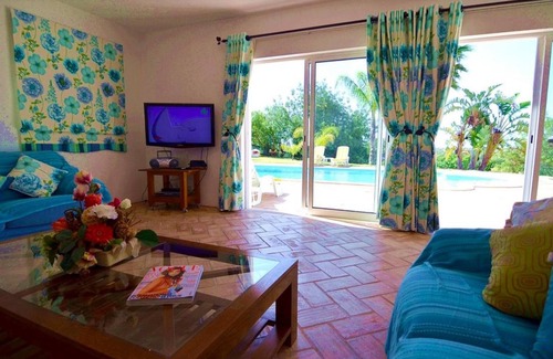 Cerro do Mocho Villa | Homerez - Big villa 12 km away from the beach for 14 ppl. with swimming-pool