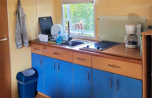 Saujon House | Homerez - Bungalow 10 km from the beach for 4 pers. with terrace in Saujon