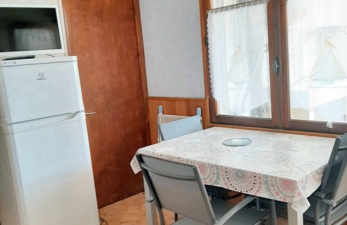 Frontignan Apartment | Homerez - Charming Apartment in Frontignan with Private Balcony